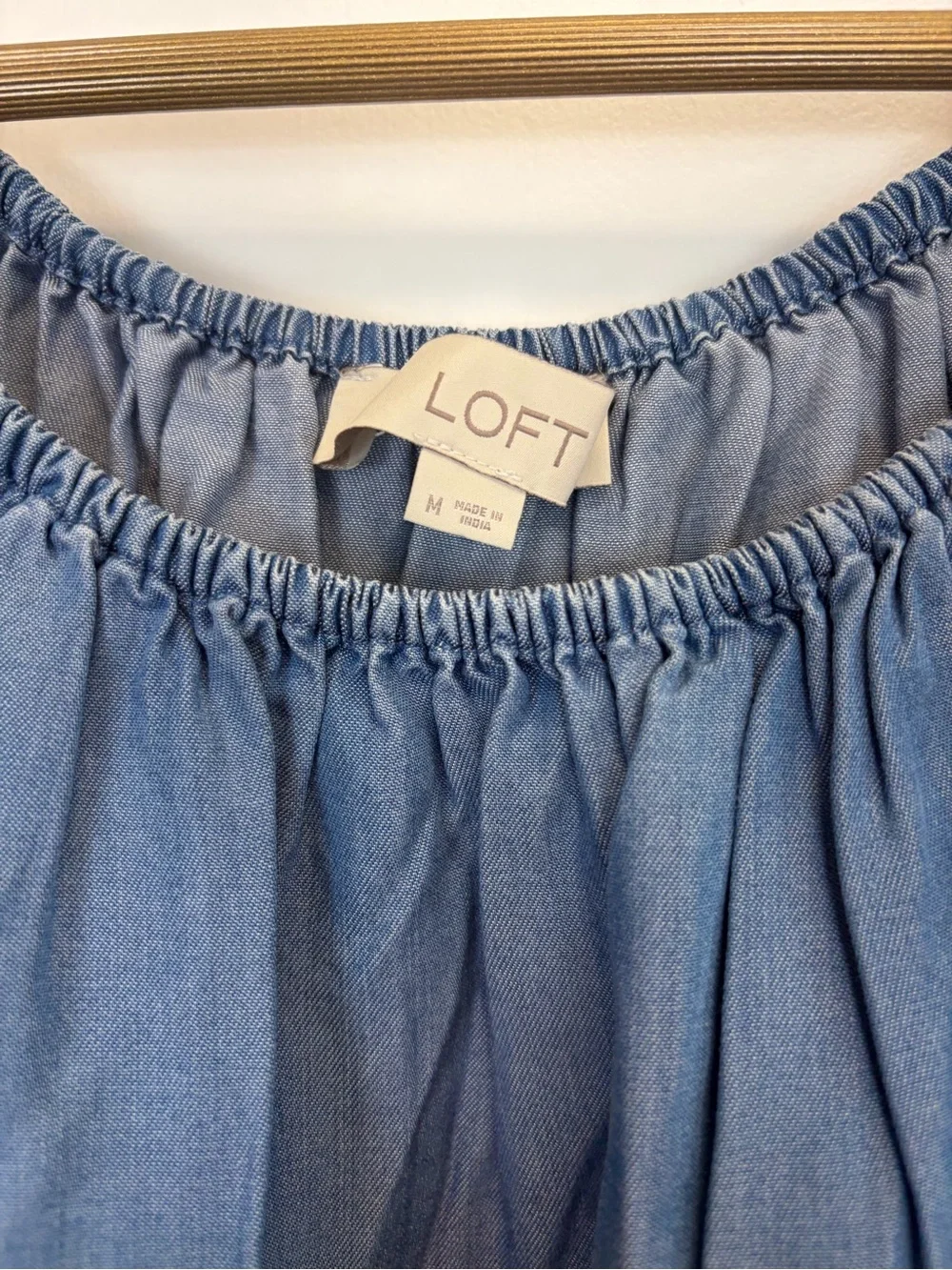 Ann Taylor LOFT Chambray Puff Sleeve Top